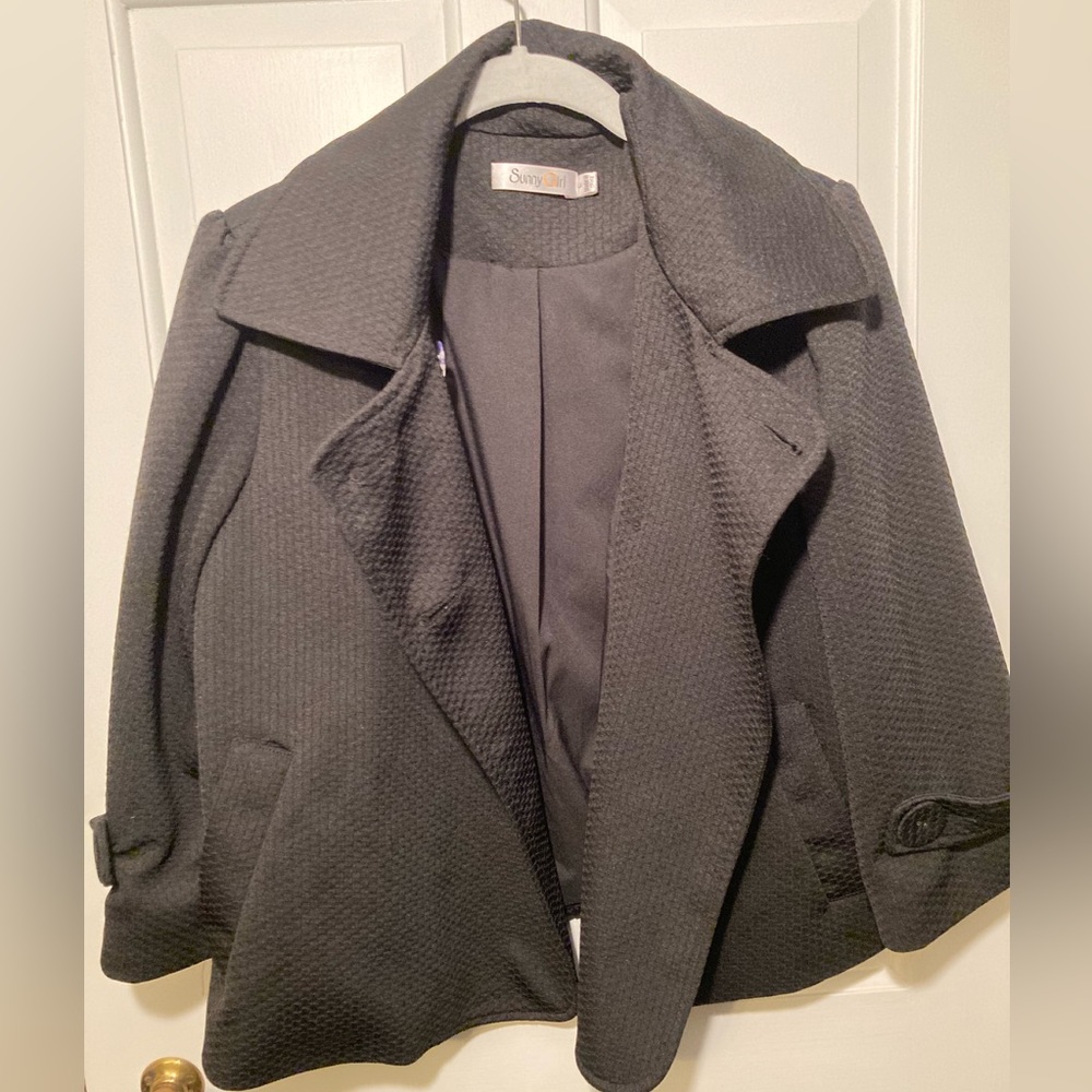 NWT Sunny Girl Woman’s Large Black Coat Jacket Cropped Short Buttons - Picture 2 of 9